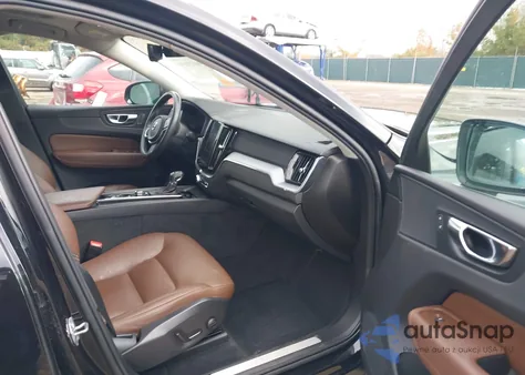 2020 Volvo Xc60 T5 Momentum из США, поврежденный, VIN YV4102RK6L1440840